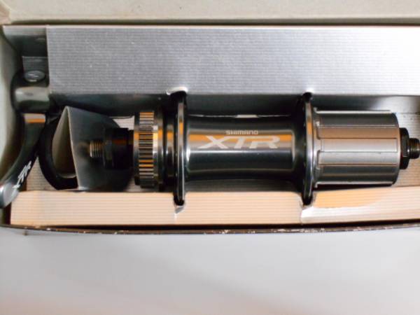 Shimano XTR FH-M965 Втулка задняя под кассету и диск